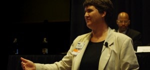 Becky McCray speaking at 2008 BlogWorldExpo